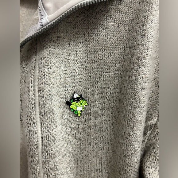 3/$15 Adorable Cat & Plants Pin Brooch - Picture 2 of 6